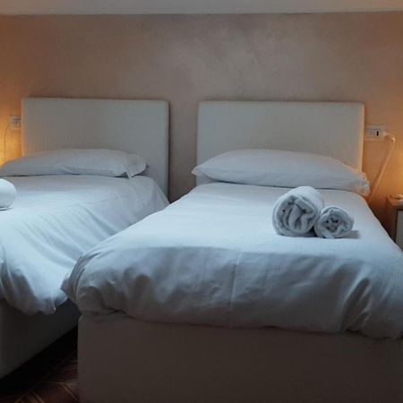 Camere Porto Vecchio Con Parcheggio A Pochi Passi Dal Castello Malcesine Extérieur photo