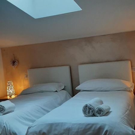 Camere Porto Vecchio Con Parcheggio A Pochi Passi Dal Castello Malcesine Extérieur photo
